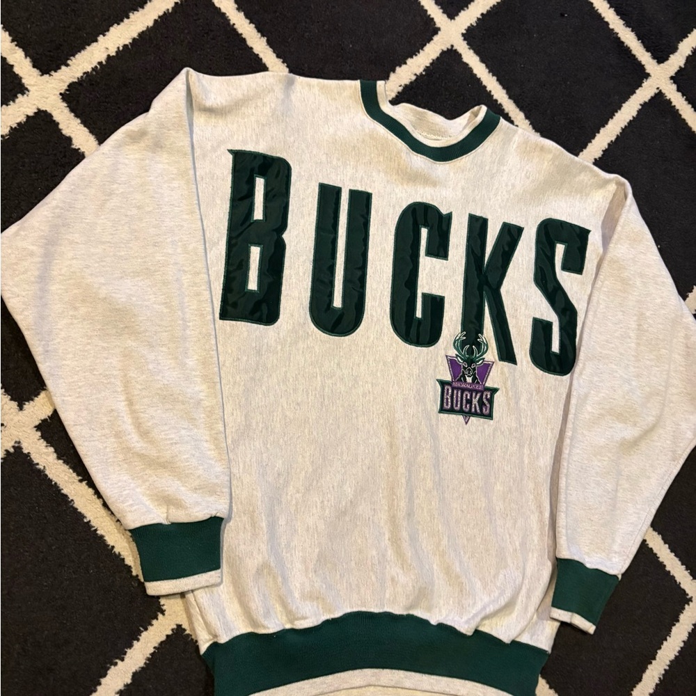 Vintage Legends Milwaukee Bucks Rare Crewneck Sweatshirt - Picture 2 of 7